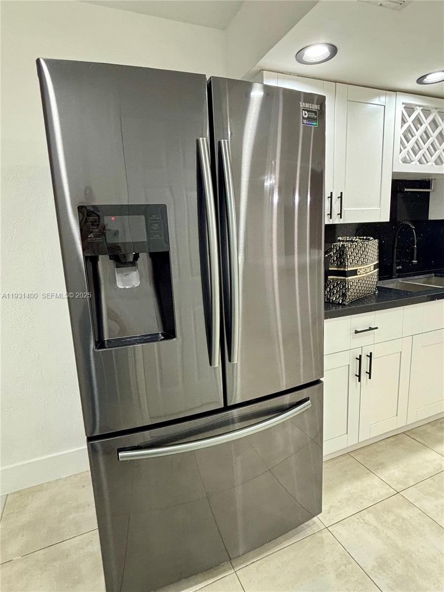 8561 Claridge Drive Miramar, FL 33025 - Photo 16 of 38