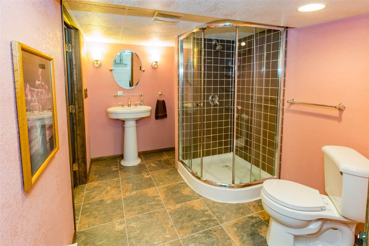 5701 Oneida Street Duluth, MN 55804 - Photo 27 of 37 Gallery Image 27