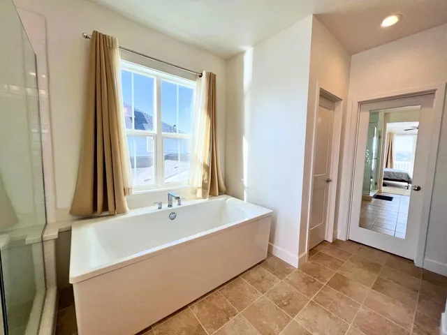 $1,749,000 | 290-290 Waterside Place, Bethel Island, CA 94511