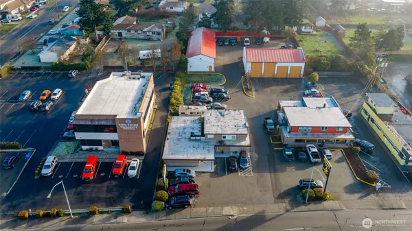 $3,500 | 746 Northeast Midway Boulevard, Oak Harbor, WA 98277