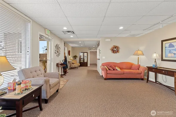 $3,500 | 746 Northeast Midway Boulevard, Oak Harbor, WA 98277