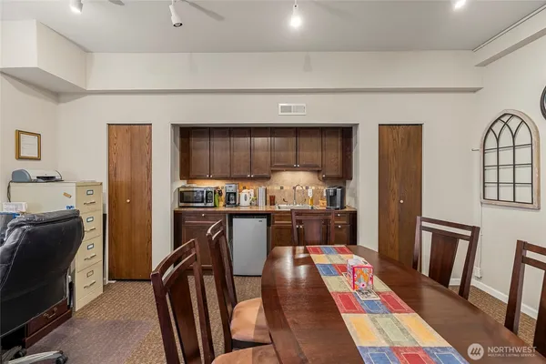 $3,500 | 746 Northeast Midway Boulevard, Oak Harbor, WA 98277