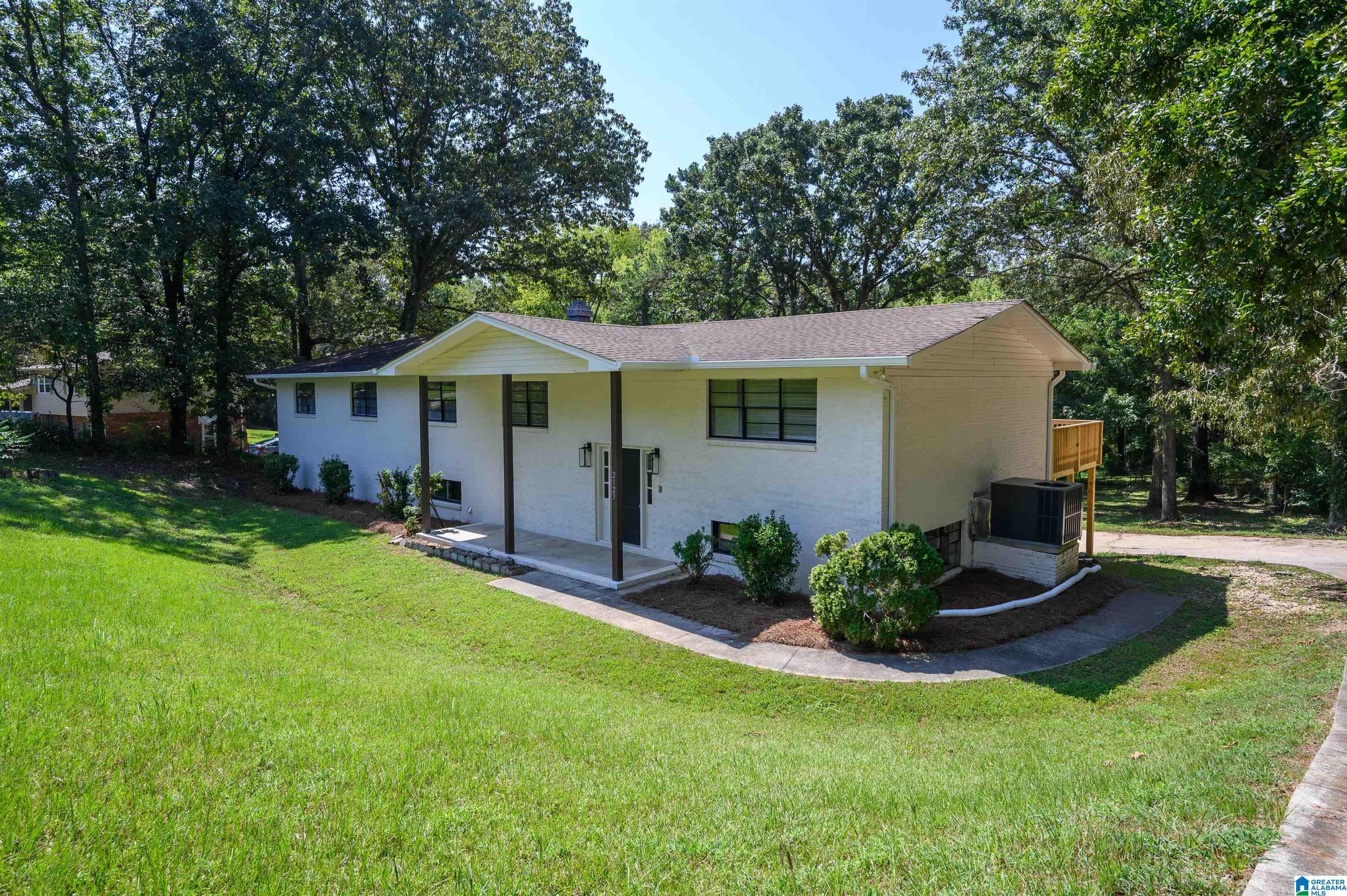 2123 Ridgebrook Road Fultondale, AL 35068 - Photo 2 of 67