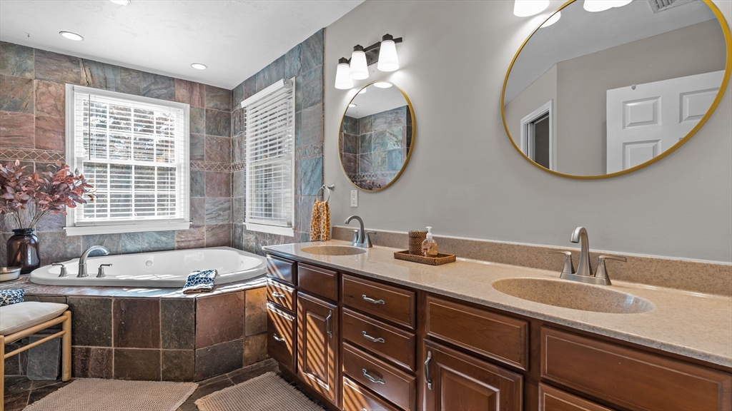 394 Mohawk Road Raynham, MA 02767 - Photo 29 of 42