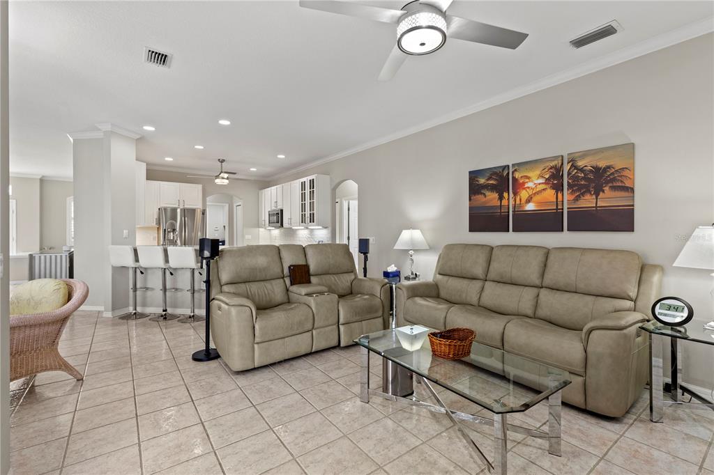 11011 Water Lily Way Lakewood Ranch, FL 34202 - Photo 8 of 19