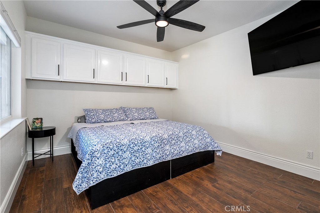 1926 Kleck Road Paso Robles, CA 93446 - Photo 12 of 29 a bedroom with bed and tv