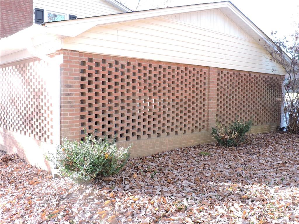 158 NW Road Hickory, NC 28601 - Photo 25 of 36 Gallery Image 25