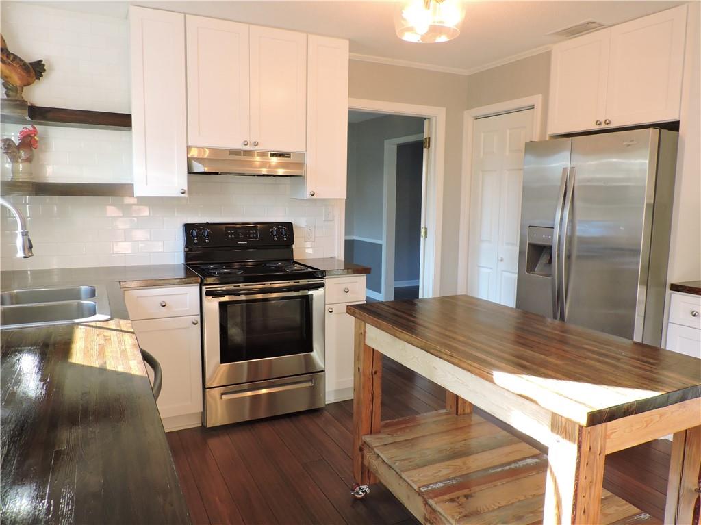 158 NW Road Hickory, NC 28601 - Photo 5 of 36 Gallery Image 5
