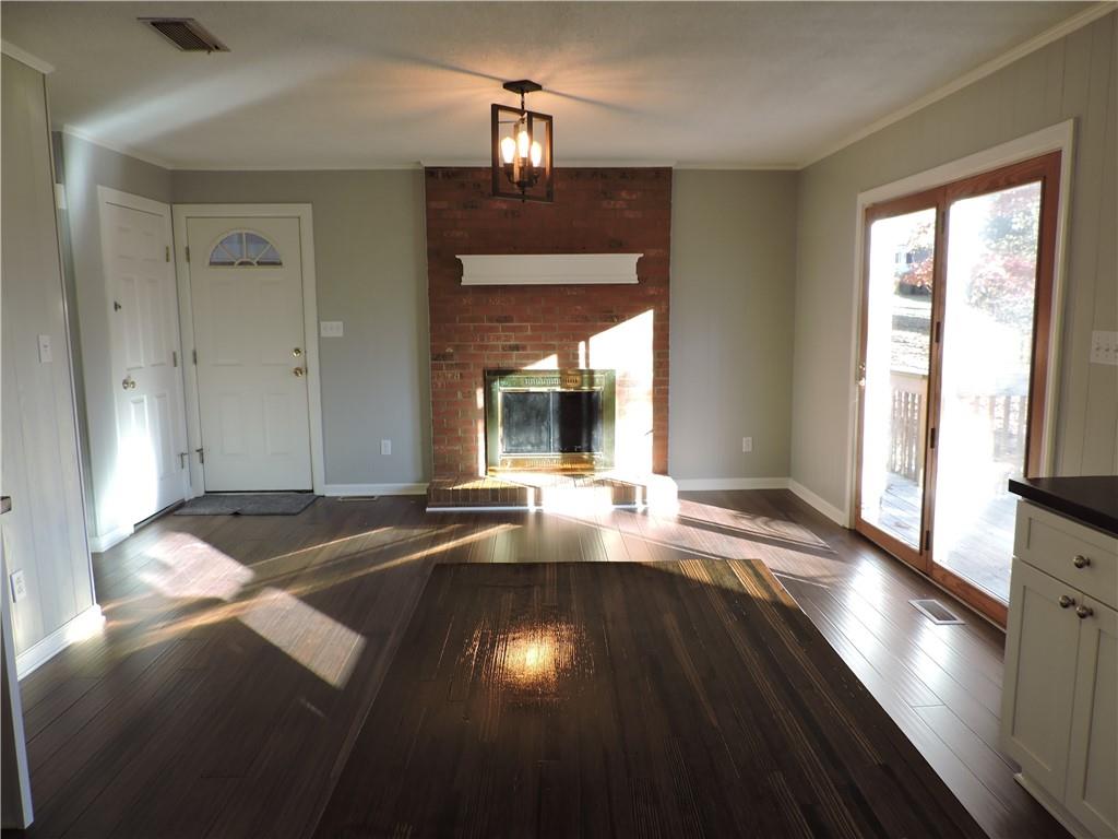 158 NW Road Hickory, NC 28601 - Photo 6 of 36 Gallery Image 6