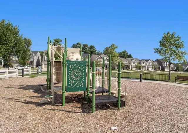 $3,950 | 2835 Dillon Drive, Ann Arbor, MI 48105