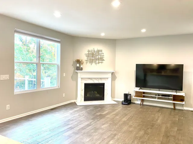 $3,950 | 2835 Dillon Drive, Ann Arbor, MI 48105