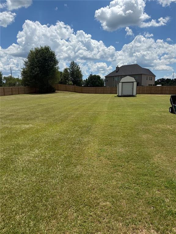 309 Bermuda Ridge Perry, GA 31069 - Photo 32 of 33 a front view of a house with a yard