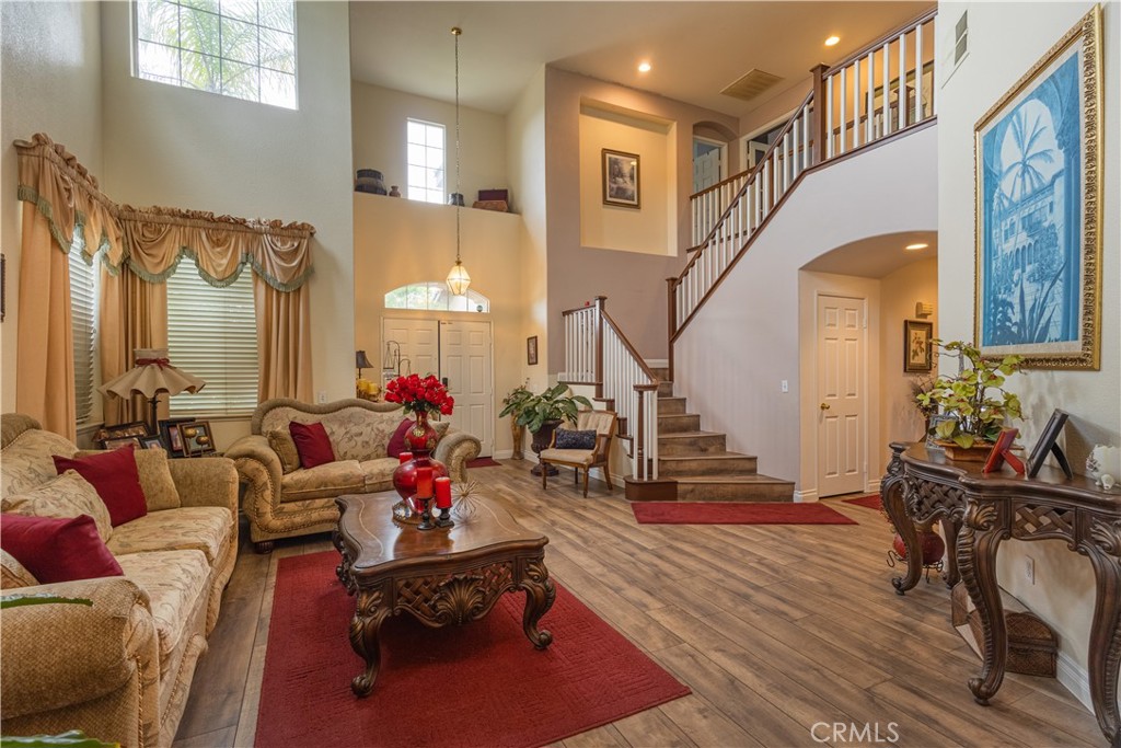 970 Riverview Circle Corona, CA 92881 - Photo 4 of 16