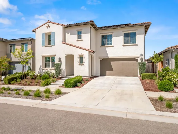 $635,000 | 4486 Crown Bluffs Drive, Madera, CA 93636