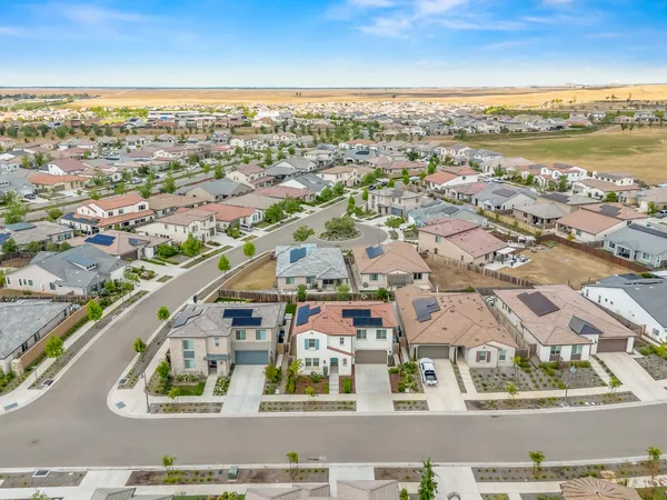 $635,000 | 4486 Crown Bluffs Drive, Madera, CA 93636