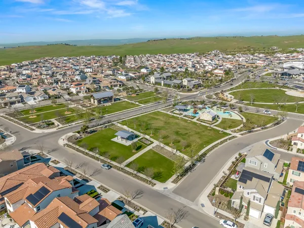 $635,000 | 4486 Crown Bluffs Drive, Madera, CA 93636