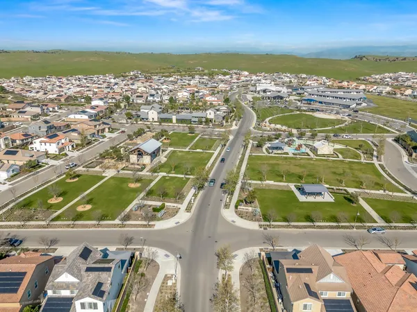 $635,000 | 4486 Crown Bluffs Drive, Madera, CA 93636