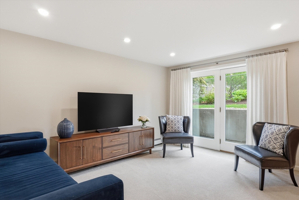 6 Victoria Road Manchester, MA 01944 - Photo 22 of 36 Gallery Image 22