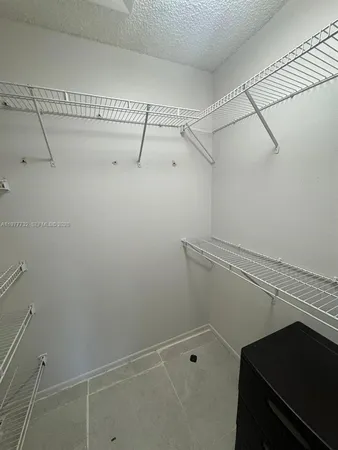 $1,500 | 6031 Shaker Wood Circle, Unit 201, Tamarac, FL 33319