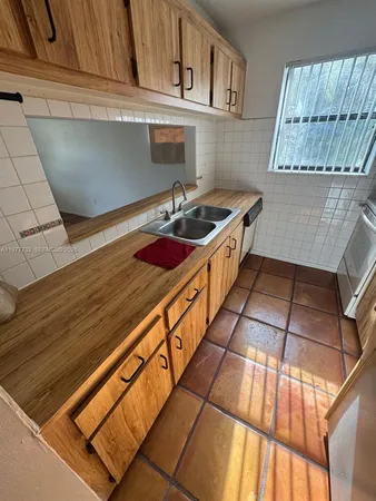 $1,500 | 6031 Shaker Wood Circle, Unit 201, Tamarac, FL 33319