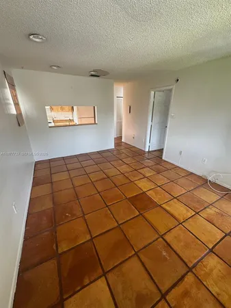 $1,500 | 6031 Shaker Wood Circle, Unit 201, Tamarac, FL 33319