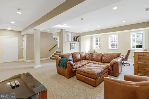 $2,500,000 | 1655 Kalmia Road Northwest, Washington, DC 20012