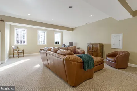 $2,500,000 | 1655 Kalmia Road Northwest, Washington, DC 20012