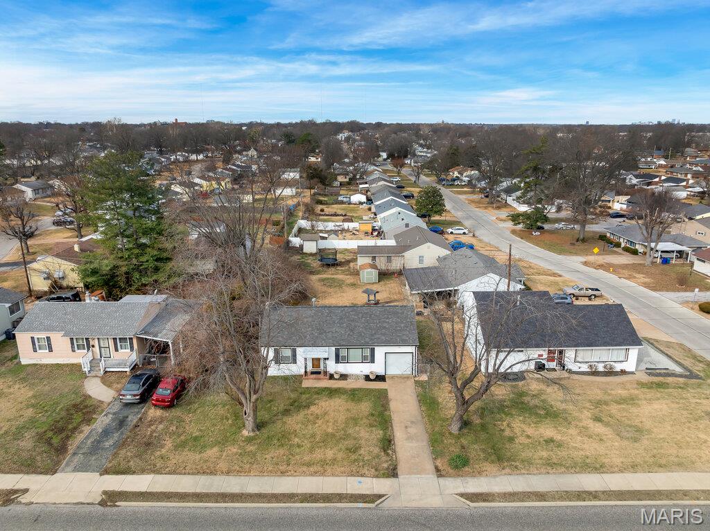 8277 Morgan Ford Road St. Louis, MO 63123 - Photo 26 of 28