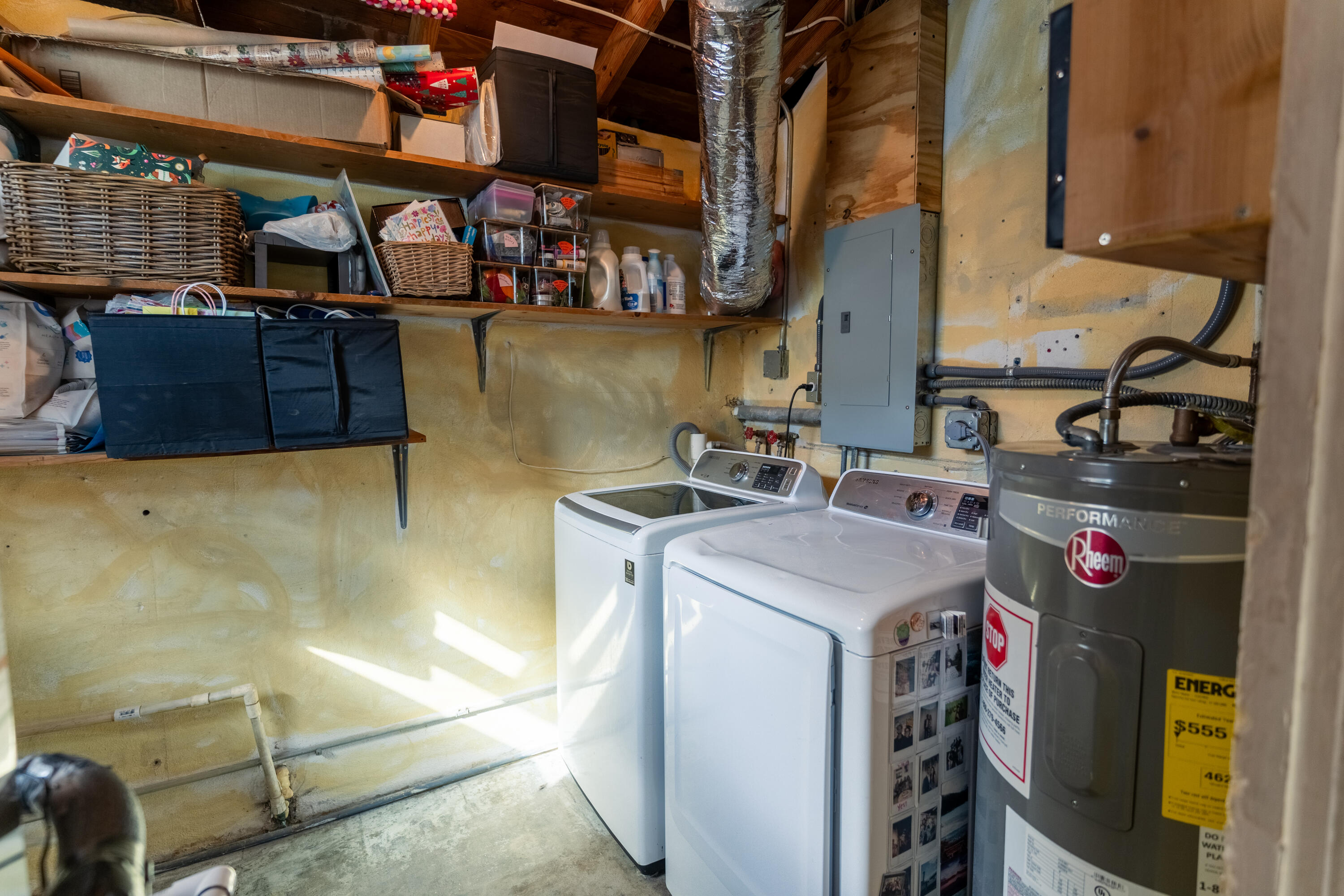 5155 Cleveland Road Delray Beach, FL 33484 - Photo 28 of 40 a utility room with dryer and washer