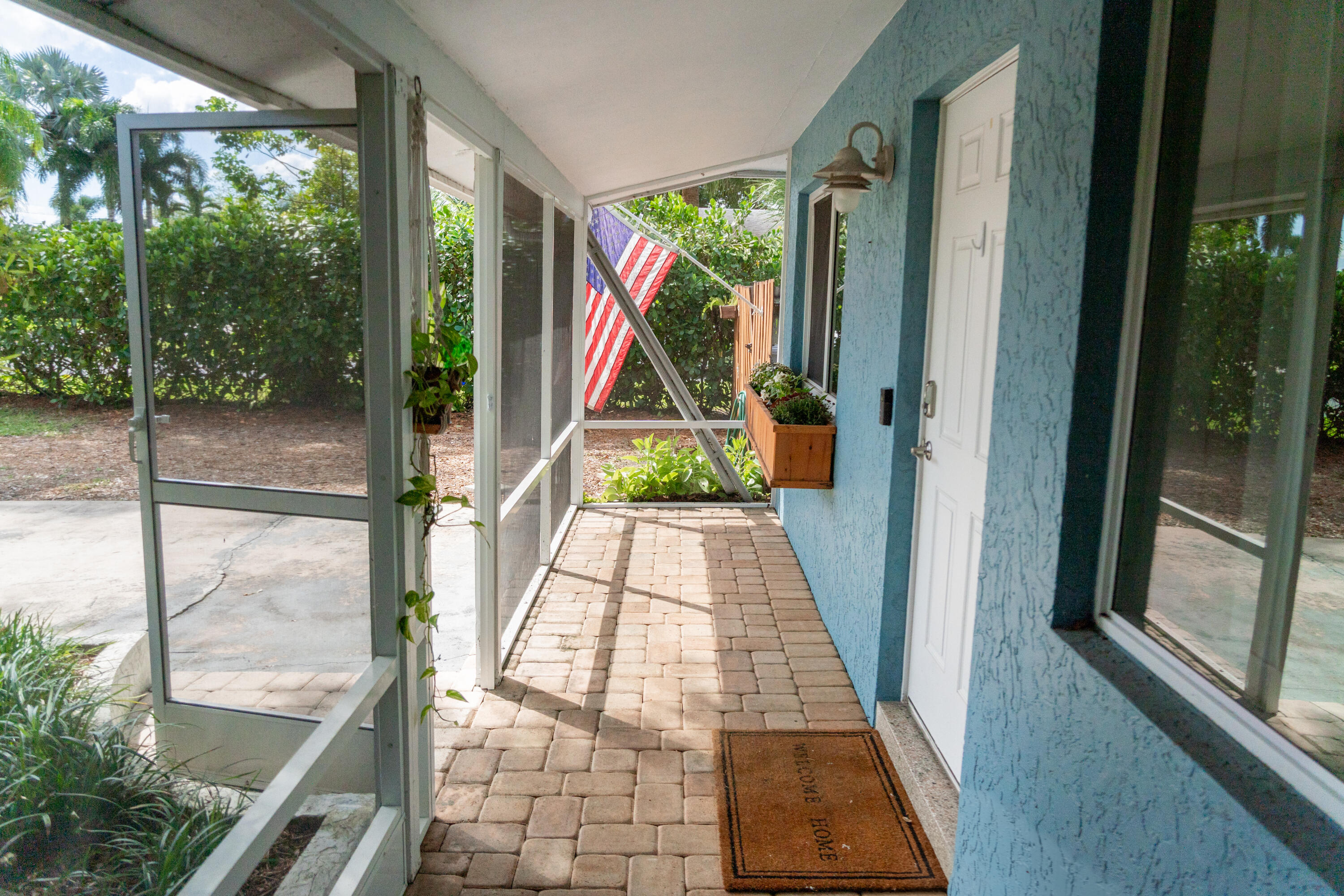 5155 Cleveland Road Delray Beach, FL 33484 - Photo 5 of 40