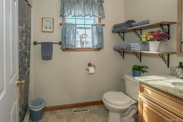 $675,000 | 24 Sesame Street, Rock Tavern, NY 12575