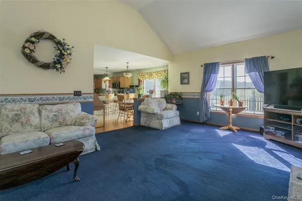 $675,000 | 24 Sesame Street, Rock Tavern, NY 12575