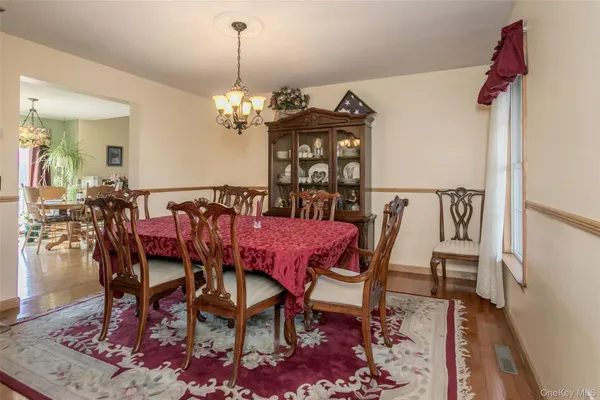 $675,000 | 24 Sesame Street, Rock Tavern, NY 12575