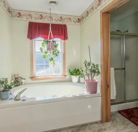 $675,000 | 24 Sesame Street, Rock Tavern, NY 12575