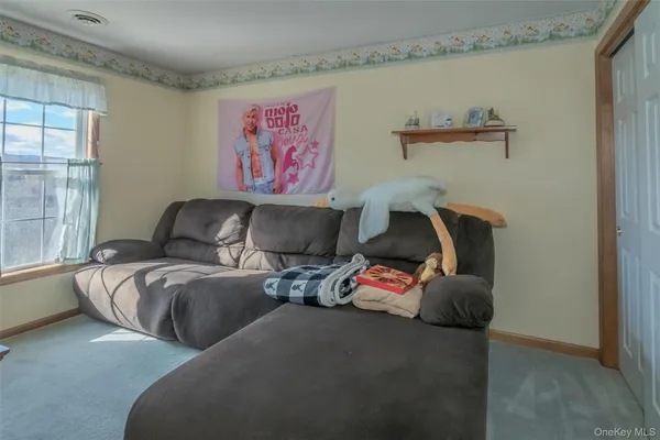 $675,000 | 24 Sesame Street, Rock Tavern, NY 12575