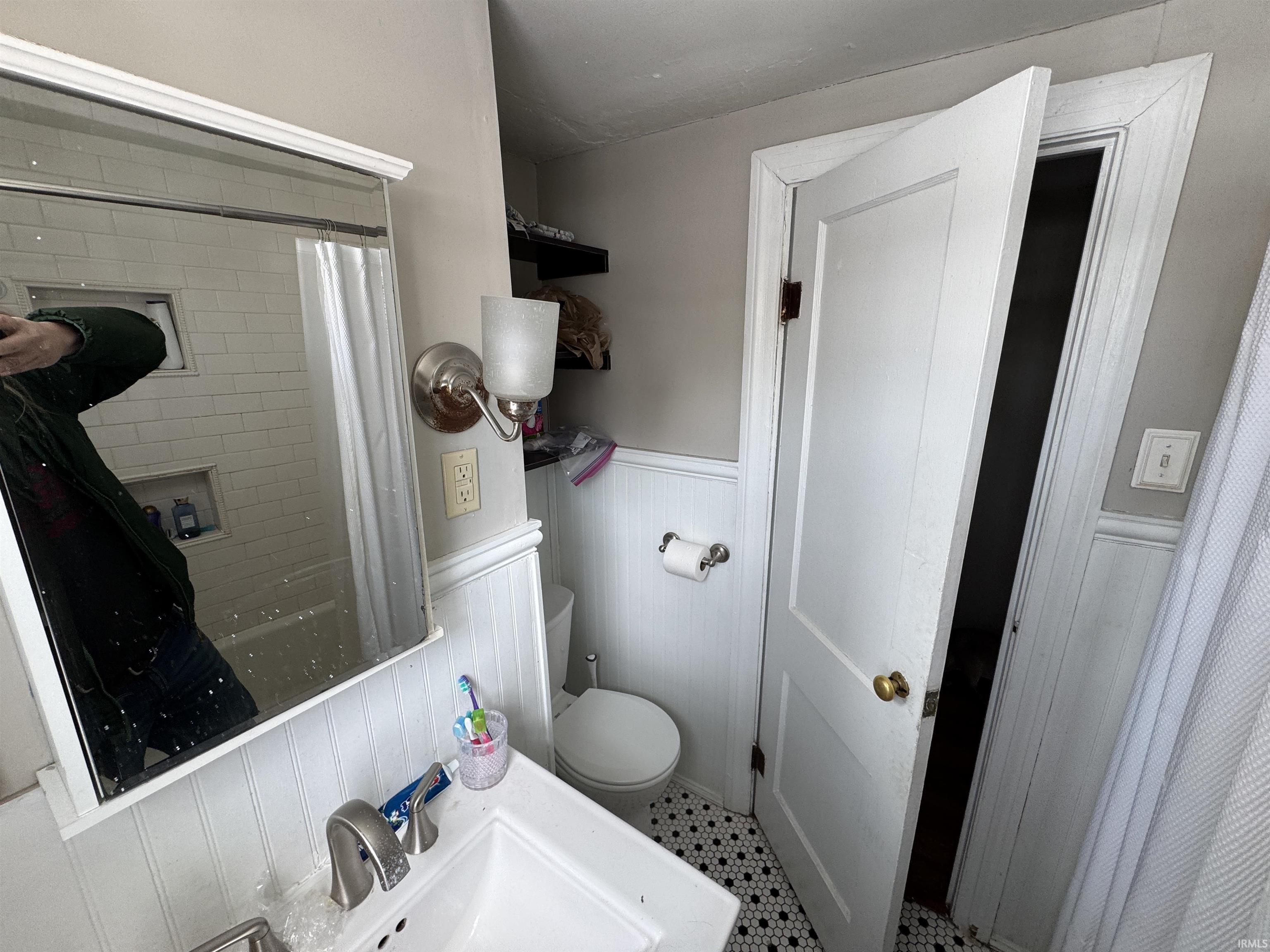 526 South Mitchell Street Bloomington, IN 47401 - Photo 14 of 23