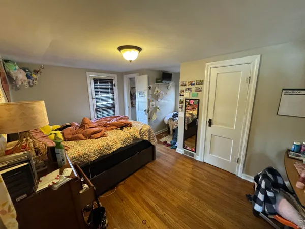 $3,200 | 526 South Mitchell Street, Bloomington, IN 47401