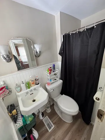 $3,200 | 526 South Mitchell Street, Bloomington, IN 47401