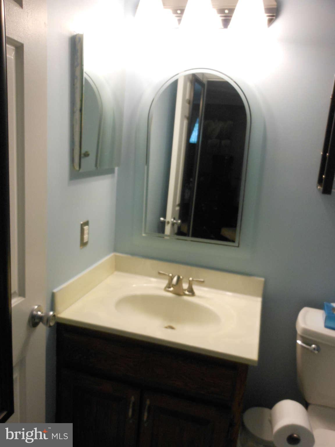 5964 Powell's Landing Road Burke, VA 22015 - Photo 15 of 30 Bath Master