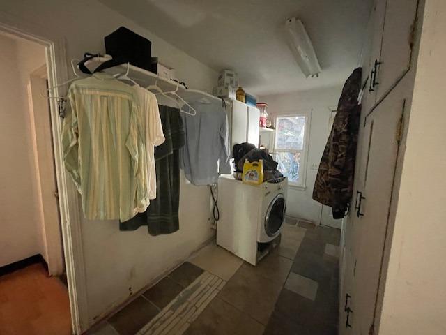 220 Little Avenue Gridley, CA 95948 - Photo 10 of 17 a view of walk in closet with clothes and shoes