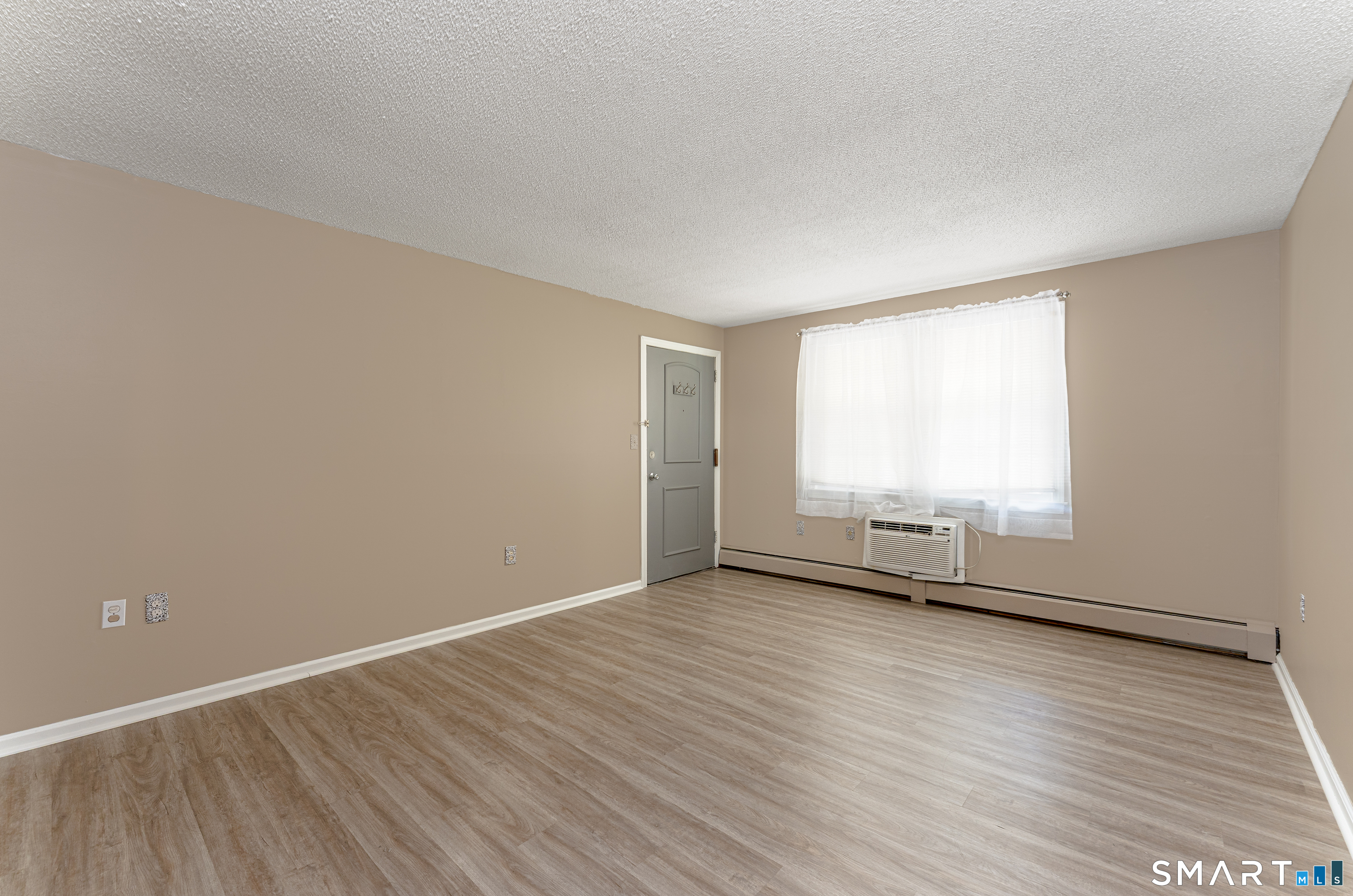 201 Regan Road, Unit 23B Vernon, CT 06066 - Photo 18 of 25