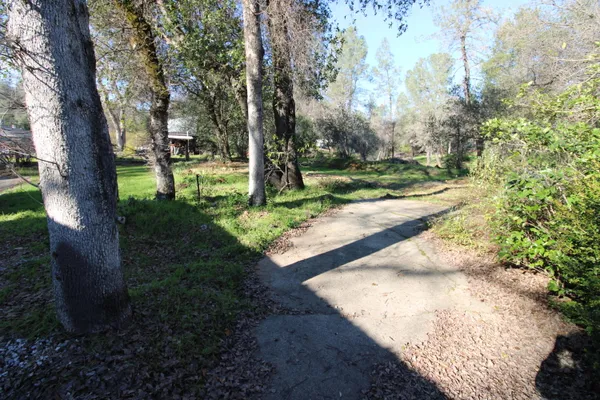 $325,000 | 3170 Quartz Hill Road, Redding, CA 96003