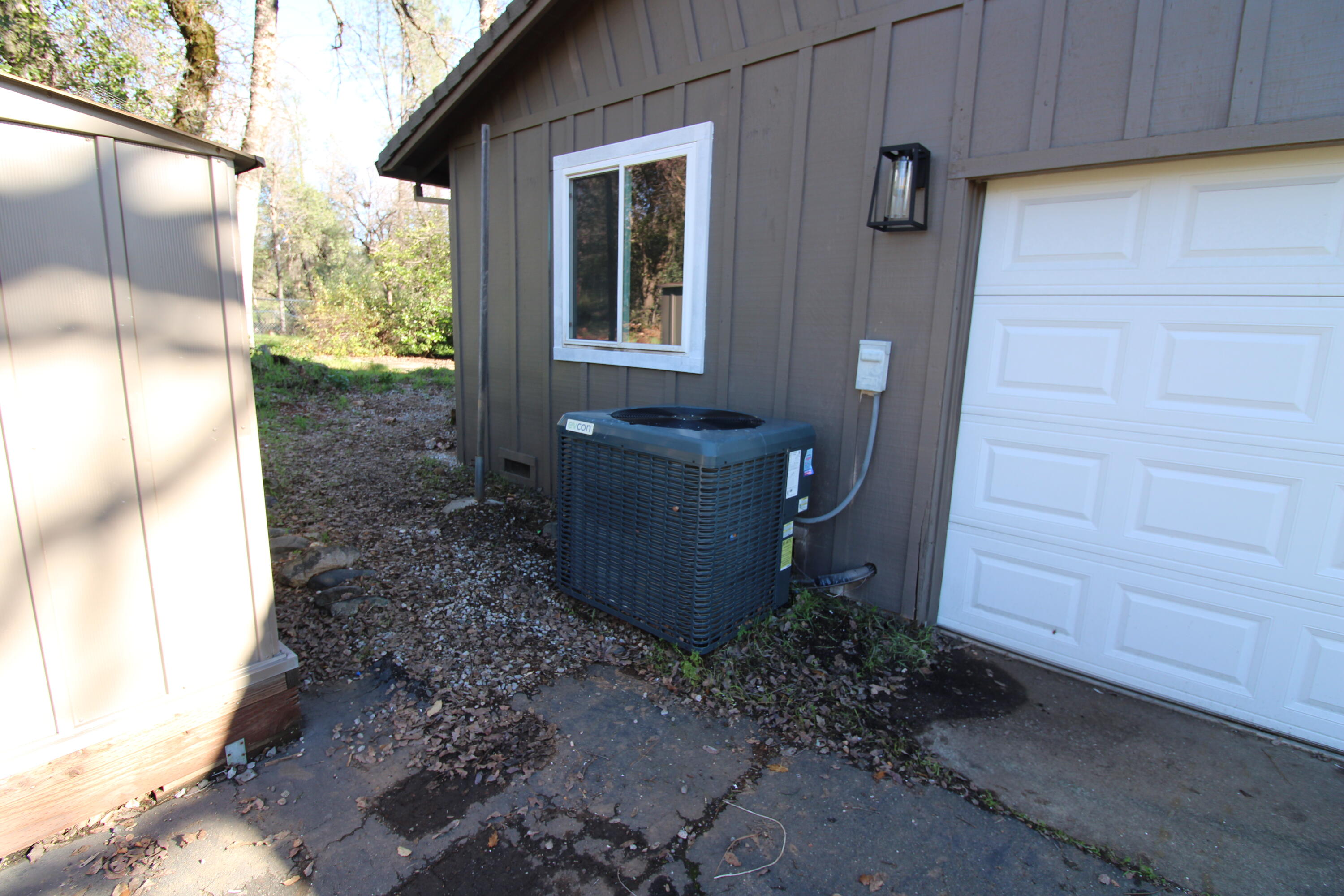 3170 Quartz Hill Road Redding, CA 96003 - Photo 9 of 68 new HVAC condenser unit