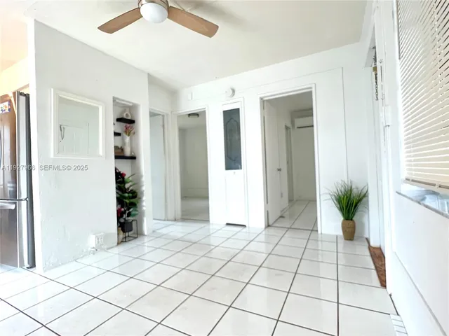 $2,000 | 6228 Taylor Street, Unit 1, Hollywood, FL 33024