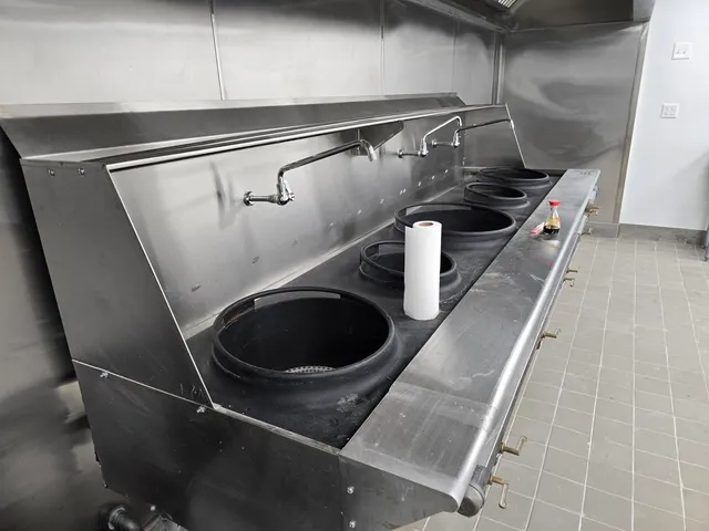 a close view of sliding door