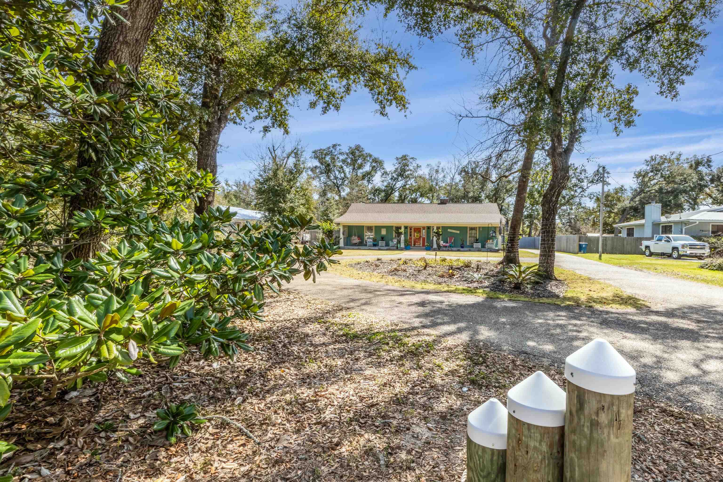 28396 Canal Road Orange Beach, AL 36561 - Photo 29 of 35 Large front yard
