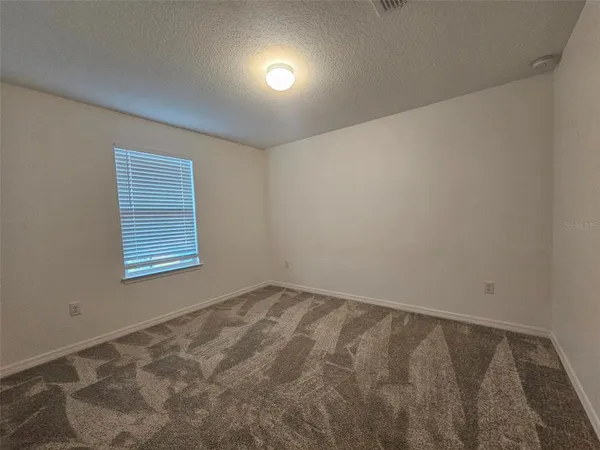 $2,550 | 3928 Capri Coast Drive, Plant City, FL 33565