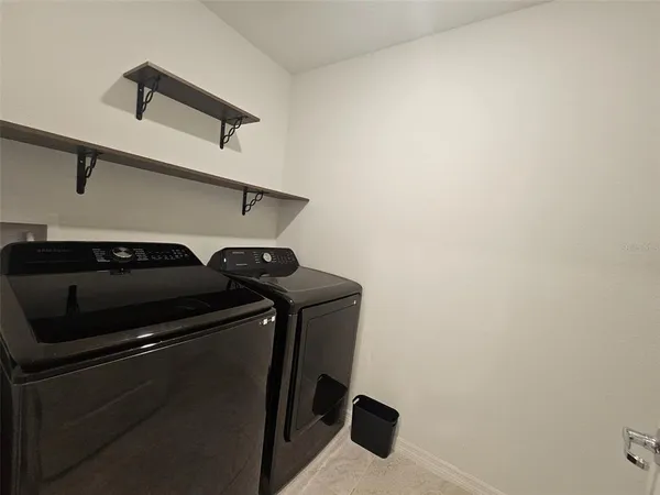 $2,550 | 3928 Capri Coast Drive, Plant City, FL 33565