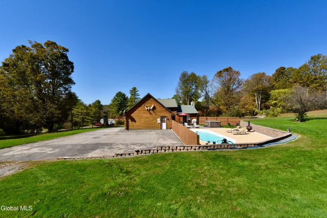 $290,000 | 229 Murray Hill Road, Ephratah, NY 13452