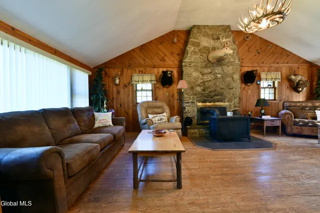 $290,000 | 229 Murray Hill Road, Ephratah, NY 13452